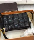 Сумка Bottega Veneta Padded Cassette Bag